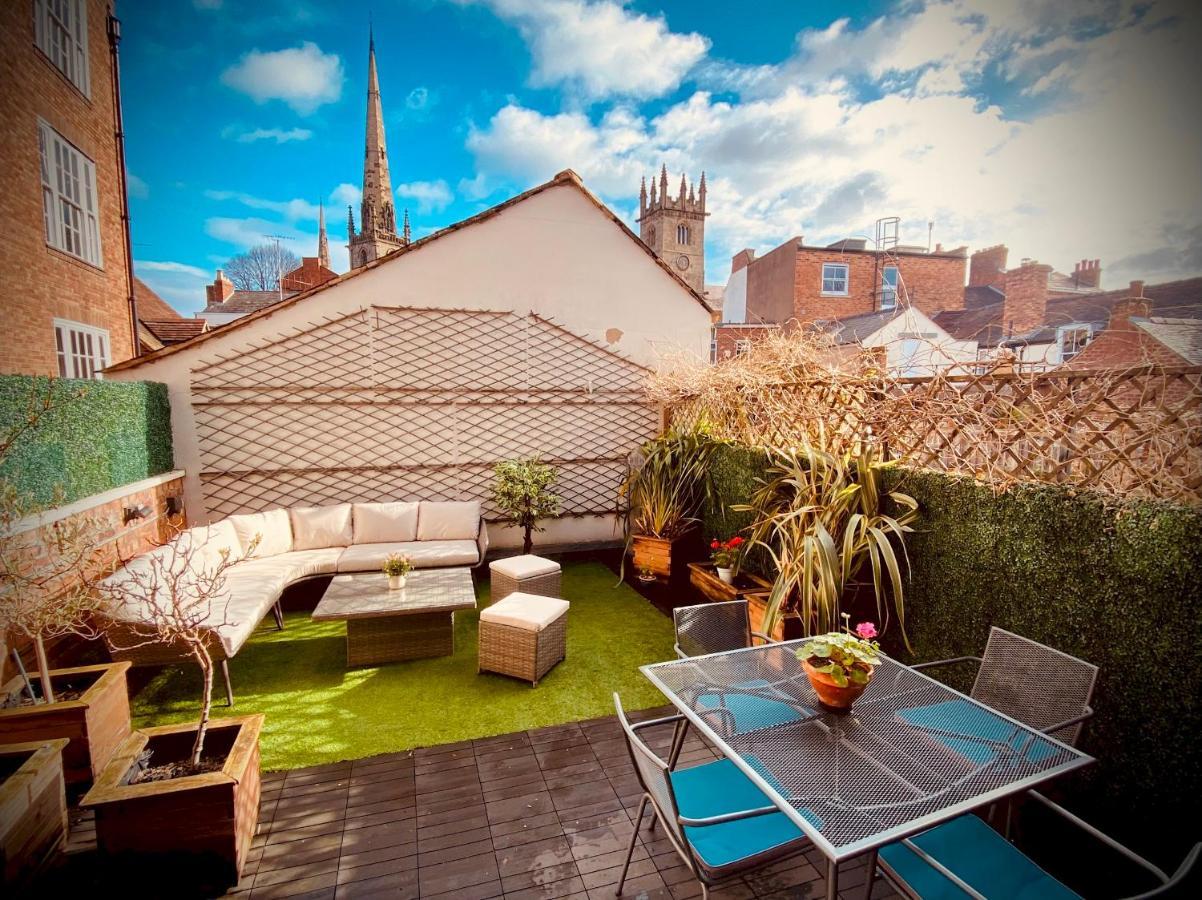 Pass The Keys Superbly Located Handsome Georgian Townhouse ชรูว์สเบอรี ภายนอก รูปภาพ