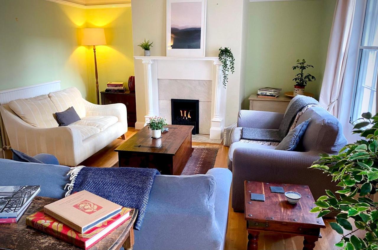 Pass The Keys Superbly Located Handsome Georgian Townhouse ชรูว์สเบอรี ภายนอก รูปภาพ